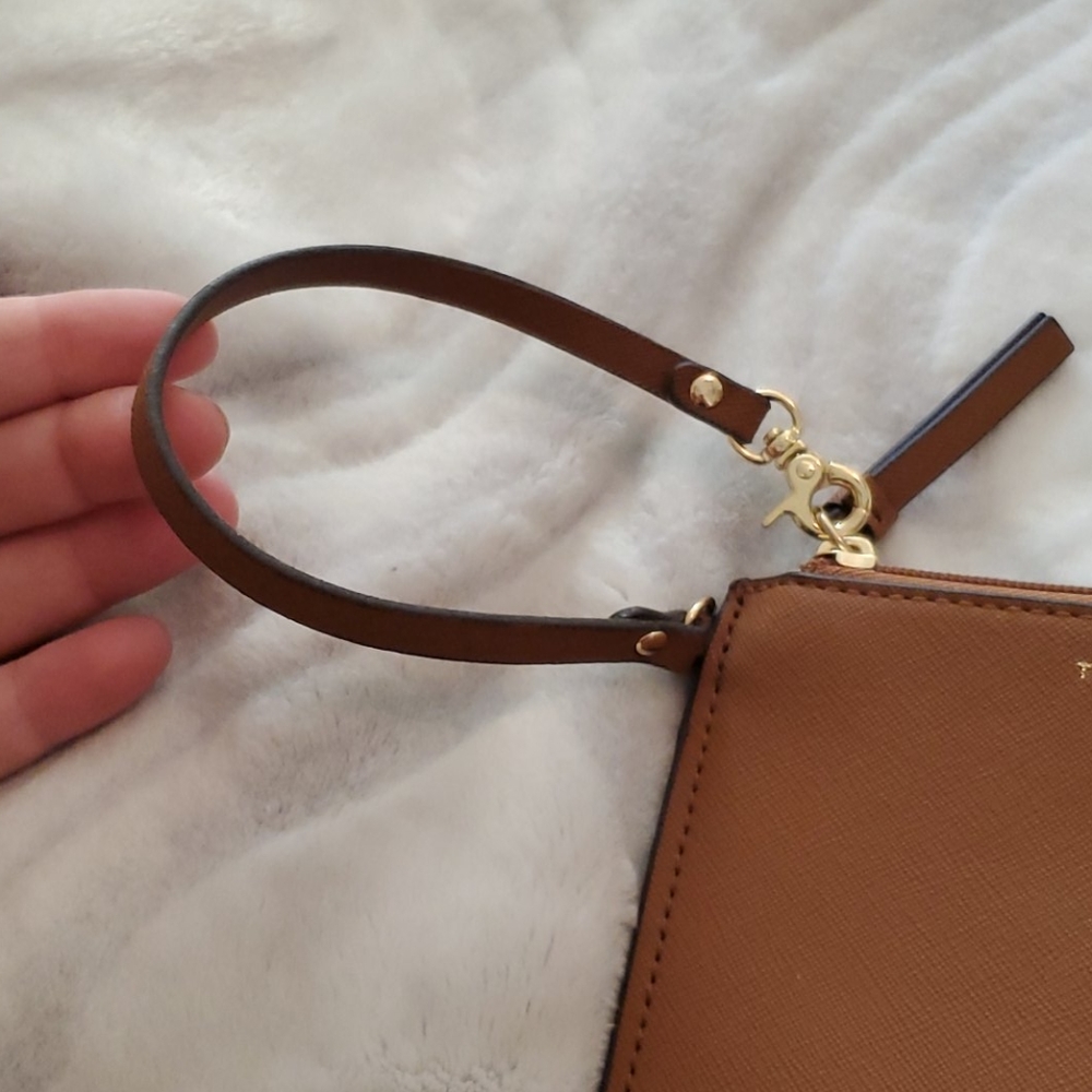 TOMMY HILFIGER WRISTLET - Picture 3 of 10